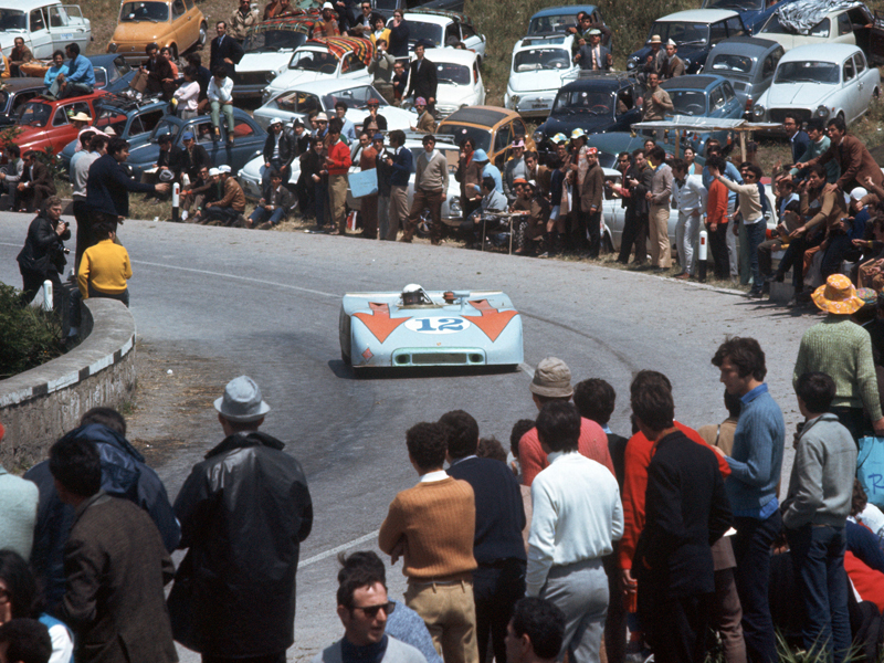 Illustration for article titled The World's Ten Most Dangerous Racetracks